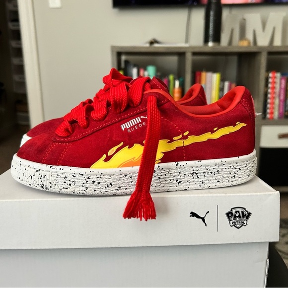 PUMA Paw Patrol Marshall sneakers | kids size 1.5c | red yellow white | suede - Picture 6 of 11